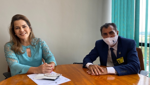 Mara Rocha destina R$ 2 milhões para asfaltamento e recapeamento de ruas em Porto Acre